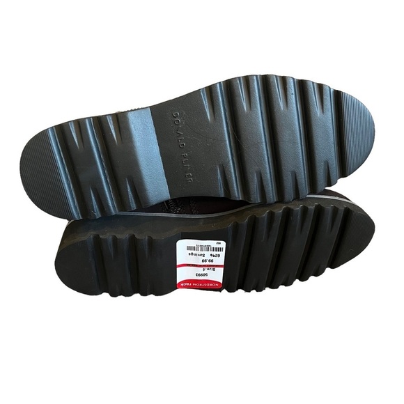 NWOT Donald Pliner Size 6 Buckled Lug Sole Ankle Bootie Brown $268 - Picture 5 of 6